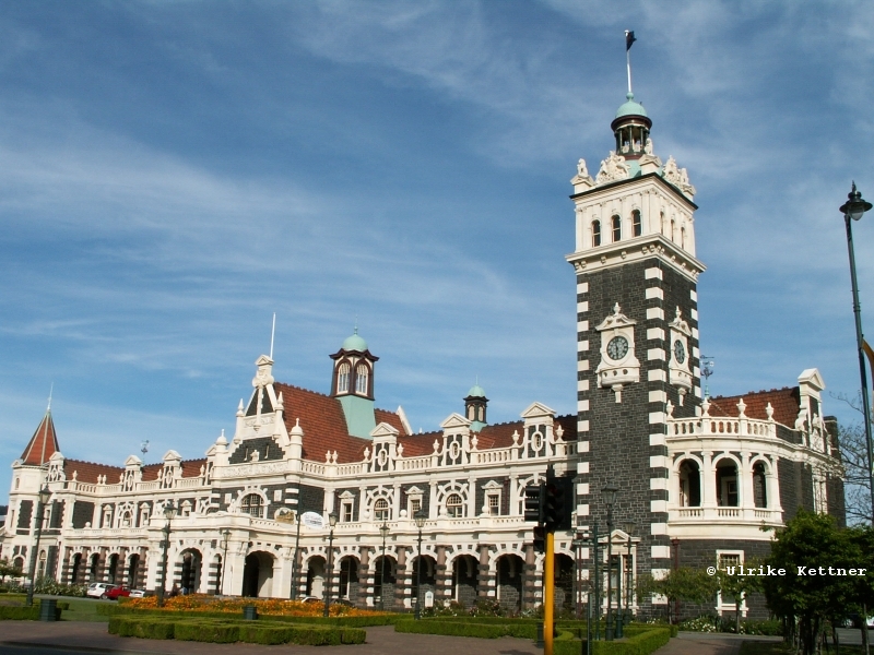 Der hbsche Bahnhof von Dunedin auf der Sdinsel